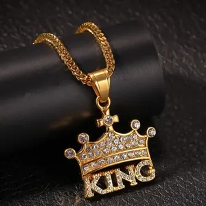 Collier Hip Hop en Argent 925 Plaqué Or 18K avec Pendentif Couronne Classique Dorée et Moissanite Entièrement Pavée pour Fête - Product Image 2