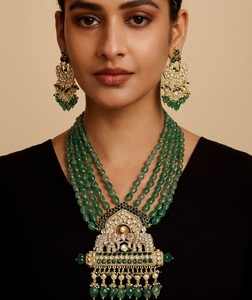 Precioso Juego de Collar y Aretes de Moissanita de Cinco Capas Chapado en Oro de Latón Clásico de la Mejor Calidad para Mujer, Regalo de Compromiso y Boda - Product Image 1