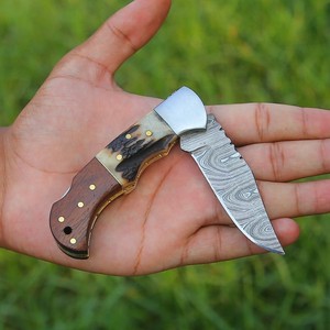 Couteau de poche pliant à pointe tombante en acier Damas avec manche en corne de cerf, verrouillage arrière, tranchant rasoir, étui en cuir, personnalisable OEM, pour extérieur, EDC - Product Image 4