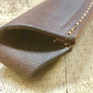 Funda de Cuero para Cuchillo de Exterior, Material de Piel de Vaca Resistente con Diseño de Transporte Seguro para Cinturón, Funda de Cuero Hecha a Mano - Product Image 5