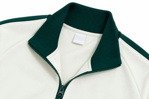 Chaqueta Crema para Hombre con Bolsillos, Corte Regular, Color Sólido, Ropa Casual - Product Image 3