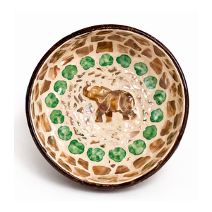 Vente en gros de bols en coquille de noix de coco gravés de haute qualité, artisanaux, uniques, polis, écologiques et chics - Product Image 2