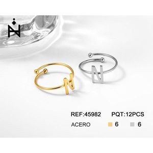 Anello alla Moda con Lettera N in Acciaio Inossidabile Placcato Oro, Gioiello Unisex da Regalo - Product Image 1