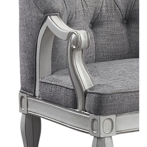 Poltrona da Soggiorno Florian in Tessuto Grigio e Finitura Bianco Antico - Product Image 6