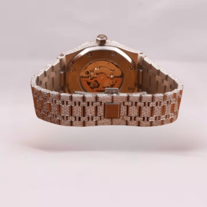 Reloj de Cuarzo Moissanite de Diseño de Lujo para Compradores Mayoristas con Diseño Brillante, Certificado IGI y Claridad VVS de la India - Product Image 6