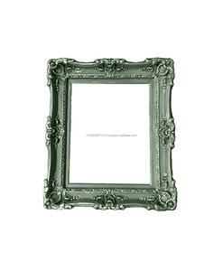 Cadre photo en bois de style vintage offrant une texture vieillie, attrayant pour les amateurs de design rétro et nostalgique pour la maison - Product Image 6