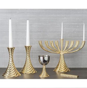 Soportes cónicos dorados en forma de estrella. Perfecto para celebraciones navideñas. Disponible a precios de mayorista. - Product Image 3