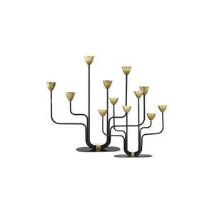 Portavelas de Metal Decorativo con Diseño Arquitectónico Elegante para Interiores Residenciales y Comerciales Sofisticados - Product Image 4