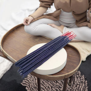 Oud vente en gros ensemble d'encens en bambou bâtons parfum doux encens fait à la main parfum éternel de bois d'agar personnaliser l'emballage - Product Image 1