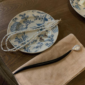 Collier en perles d'eau douce baroques, petite chaîne irrégulière pour clavicule, pendentif court tendance sur internet avec un style affirmé - Product Image 4