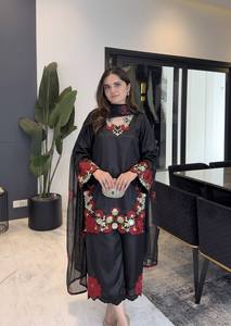 ชุดคุर्ตาปัลลาซโซ่ปักลายดอกไม้หรูหราทันสมัยสำหรับผู้หญิง ชุดชาติพันธุ์พร้อมผ้าคลุมไหล่ สำหรับฤดูหนาว ฤดูใบไม้ร่วง งานแต่งงาน งานเทศกาล แบบดั้งเดิม - Product Image 3