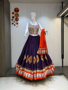 Exclusivo Conjunto Étnico de Algodón Romano Chaniya Choli con Dupatta de Borde de Gamthi Pesado para Navratri, Bodas y Festividades - Product Image 6