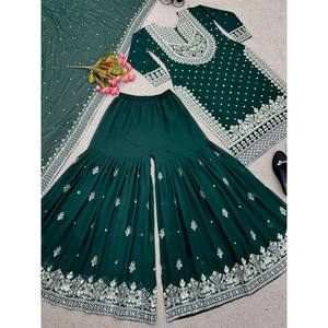 Top-Gharara y Dupatta Indio y Pakistaní con Bordado Pesado y Lentejuelas - Product Image 5
