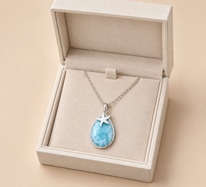 Collar con Colgante de Estrella de Mar en Plata de Ley 925 – Joyería Inspirada en el Océano con Cabujón de Pera - Product Image 5