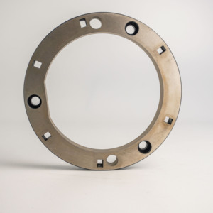 Bague à bride carrée multi-trous en acier inoxydable de haute précision AMT VINA pour l'assemblage de machines industrielles - Product Image 1