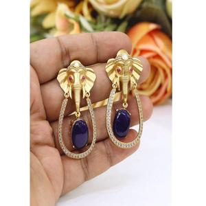 Hermosos Pendientes de Diseño Moderno con Baño de Oro y Moissanita de Alta Calidad para Mujer, Ideales para Bodas y Fiestas - Product Image 1