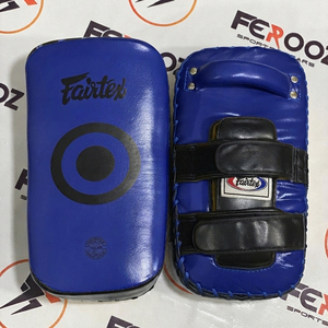 แผ่นรองซ้อมมวยหนังวัวแท้ Fairtex สีดำและสีน้ำเงิน รุ่นยอดนิยมสั่งทำพิเศษ ขายดี สำหรับยิมและมวย - Product Image 1