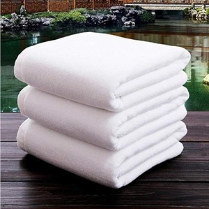 Toalla de Baño Blanca de Lujo 100% Algodón, 550 GSM, Premium, Gruesa, Suave y Afelpada, para Hotel, Spa, Resort y Uso Doméstico, en Oferta - Product Image 5