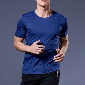 Camiseta de Manga Corta para Hombre, Cuello Redondo, Color Negro Sólido, Tejido de Punto - Product Image 2