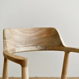 Silla de Comedor Moderna con Brazos, Estructura de Madera de Teca Sólida y Tapicería de Cuero PU Impermeable para Uso en Interiores/Exteriores en Apartamentos - Product Image 6