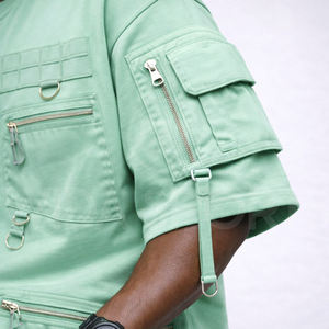 Camiseta Táctica Tech Wear Más Vendida, Camiseta Cargo Oversize de Estilo Urbano con Múltiples Bolsillos, Camiseta de Moda Tech Wear para Hombre - Product Image 4