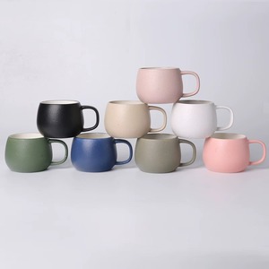 แก้วกาแฟเซรามิกคุณภาพพรีเมียม ออกแบบมาเพื่อการใช้งานในชีวิตประจำวัน ทนทานต่อความร้อน ผลิตอย่างประณีตโดย KRAFTWORLD - Product Image 2