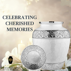 โกศบรรจุอัฐิโลหะสีขาวสำหรับผู้ใหญ่ |   โกศที่ระลึกสลักลายใบไม้สีเงิน เป็นมิตรกับสิ่งแวดล้อม |   ความจุ 220 คิวบิกอินช์ - Product Image 6