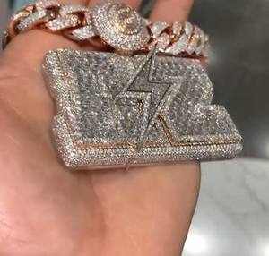 Colgante Rectangular Personalizado con Logotipo de Rayo, Estilo Hip Hop, con Micro Pavé de Moissanita, Plata de Ley 925, Bañado en Rodio, Certificado GRA - Product Image 3