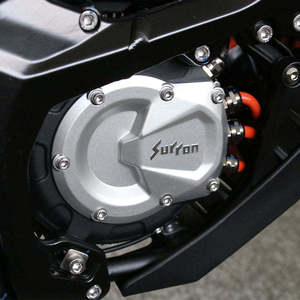 EXPÉDITION IMMÉDIATE sur la moto tout-terrain Sutton Sur-Ron Ultra Bee Light Bee X Black Edition 2026 - Product Image 3