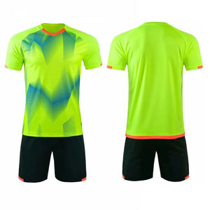Uniformes de Fútbol de Primera Calidad, 100% Poliéster, Conjuntos Deportivos con Degradado de Color, Fabricante Personalizado de Camisetas de Fútbol - Product Image 4