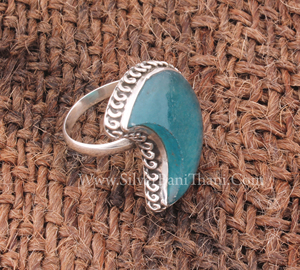 แหวนหินแคลเซโดนีสีน้ำเงินธรรมชาติลายจุด ประดับด้วยเงินแท้ 925 สไตล์วินเทจ เครื่องประดับพลอยสีน้ำเงินสำหรับผู้หญิง รับสั่งทำขายส่ง - Product Image 2