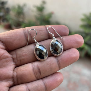 Pendientes de Plata de Ley 925 con Hematita Natural, Hechos a Mano, Diseño Clásico, Regalo de Joyería para Mujer - Product Image 1