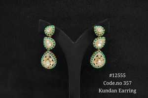 Boucles d'oreilles pendantes Kundan victoriennes en laiton plaqué époxy, style ethnique victorien, pour femmes, bijoux de mariage et de fête. - Product Image 2
