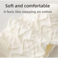 Chaussettes classiques en tricot respirant et épais pour femme, motif nuage et ours mignon, idéales pour l'automne et le quotidien