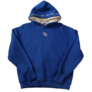 เสื้อฮู้ดผู้ชายสีน้ำเงิน ผ้าฝ้ายเฟรนช์เทอร์รี่ 100% ทรงปกติ มีกระเป๋าโลโก้ด้านหน้า สวมใส่สบายๆ สำหรับฤดูใบไม้ร่วง - Product Image 2