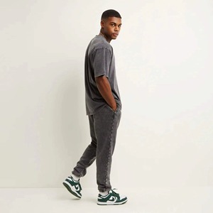 เสื้อยืดโอเวอร์ไซส์โพลีเอสเตอร์ 100% ผลิตจากโรงงาน ผู้ผลิตเสื้อผ้าสตรีทแวร์แบบสั่งทำ เสื้อยืดโอเวอร์ไซส์ผู้ชาย - Product Image 2