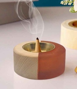 Brûleur d'encens en bois de santal fait main avec tiroir et couvercle perforé pour une utilisation aromatique toute l'année - Product Image 3