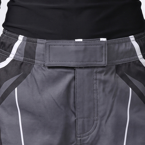 Shorts MMA professionnels pour femmes, shorts MMA personnalisés par sublimation, shorts MMA pour femmes en polyester 1005 - Product Image 5