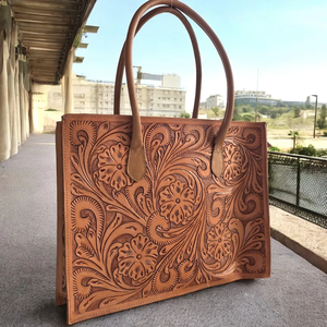 Sac fourre-tout en cuir fait main avec motif tournesol pour femme, sac à bandoulière floral western fait main - Product Image 5