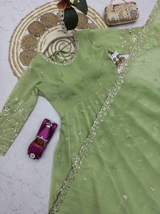 Vestido de novia tradicional indio pakistaní Salwar Kameez para mujer, largo hasta el suelo, bordado, de poliéster, corte holgado, con ribete rosa dorado - Product Image 2