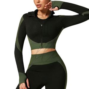 Conjunto de Yoga de 3 Piezas para Mujer, Diseño Moderno, Transpirable, Personalizado, Conjunto de Yoga para Mujer 2026, Conjunto de Yoga de 4 Piezas - Product Image 1