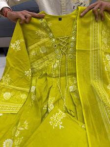 Traje Anarkali de Seda de Último Diseño, Ropa India, Conjunto de Vestido con Estampado Digital, Estilo Bollywood, Completamente Cosido - Product Image 3