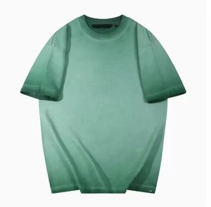 เสื้อยืดผู้ชายทรงสลิมฟิต ผ้าฝ้าย 100% คอวี ล้างสีแบบแอซิดวอช สวมใส่สบาย ระบายอากาศได้ดี เป็นมิตรกับสิ่งแวดล้อม แห้งเร็ว แฟชั่นทันสมัย สำหรับตลาดอเมริกา - Product Image 3