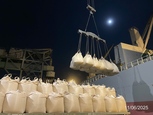 Moderate Heat Wholesale OMICRON Vietnam Refractory Decorative Expansive Portland <b>Cement</b> Clinker Construction 1 Year Warranty - Product Image 2