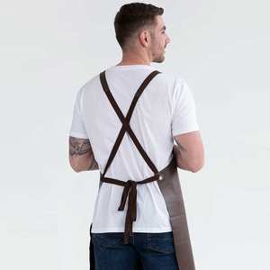 Tablier de soudeur en cuir avec coutures renforcées pour une durabilité accrue, élégant et fonctionnel, vêtement de travail artisanal - Product Image 2