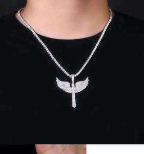 Colgante de Cruz con Alas de Ángel de Plata 925 y Moissanita, Joyería Hip Hop para Hombres y Mujeres, Ideal para Fiestas - Product Image 3