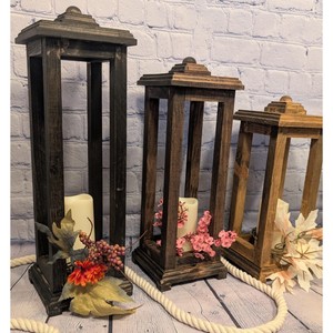 Juego de Faroles Rectangulares de Madera con Portavelas para Decoración del Hogar, Acabado Duradero - Product Image 1