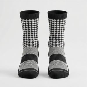 High Quality Badminton <b>Socks</b> Cushioned Sports <b>Running</b> <b>Socks</b> Men <b>Women</b> Customized Color Breathable Athletic Performance Gym Gear - Product Image 1