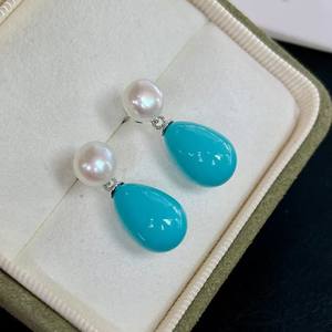 Boucles d'oreilles pendantes en perles d'eau douce turquoise bleu goutte d'eau de style européen américain, 7-8 mm, clous d'oreille en argent pur pour femmes - Product Image 1