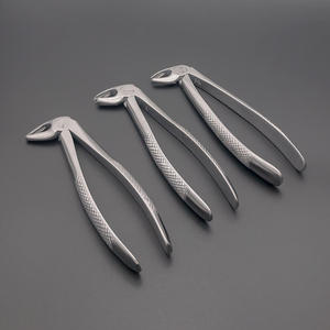 Pinzas de Extracción Dental de Acero Plateado con Empuñadura Moleteada, Manuales, Clase I, Certificadas CE, para Extracción de Raíces de Dientes Superiores e Inferiores - Product Image 2